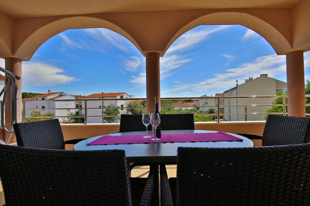 Apartments Tony Biograd Na Moru Exterior photo