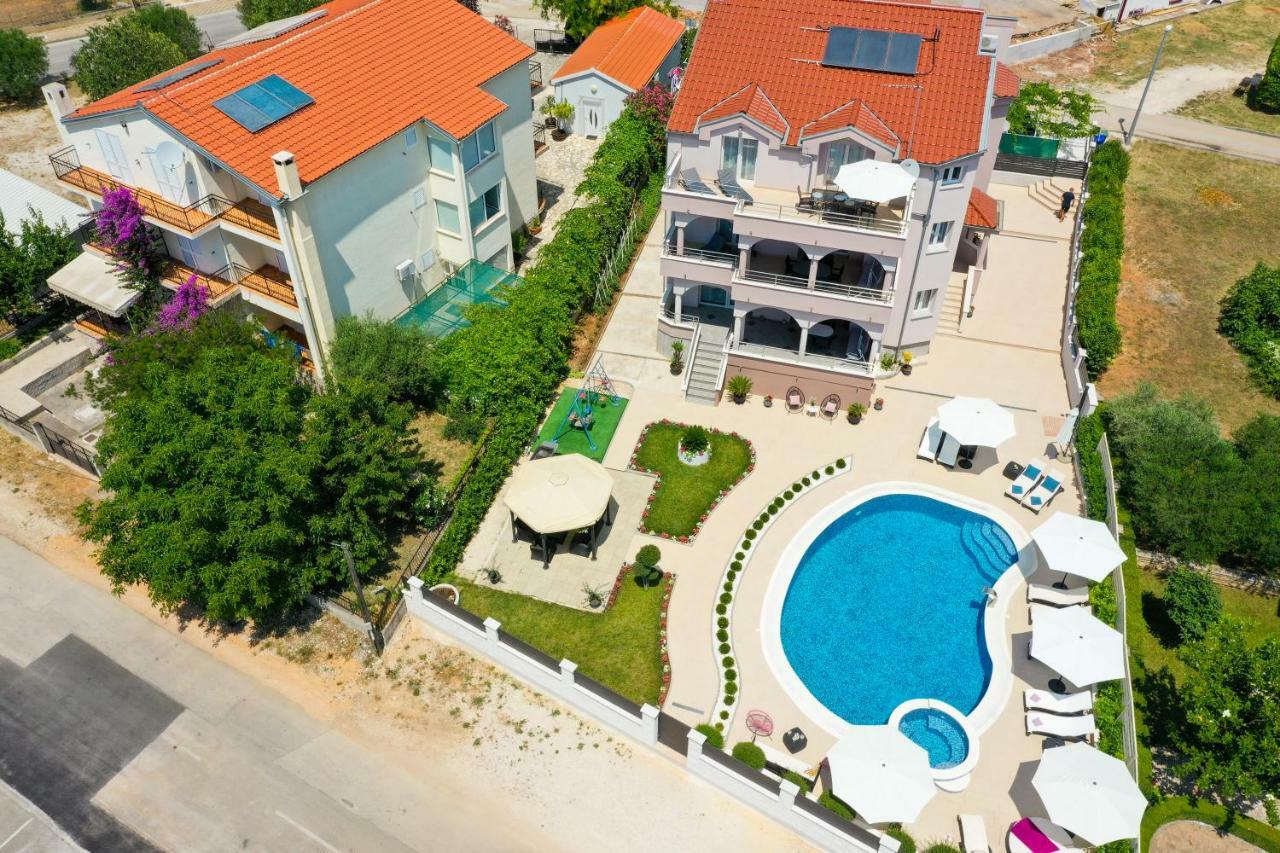 Apartments Tony Biograd Na Moru Exterior photo