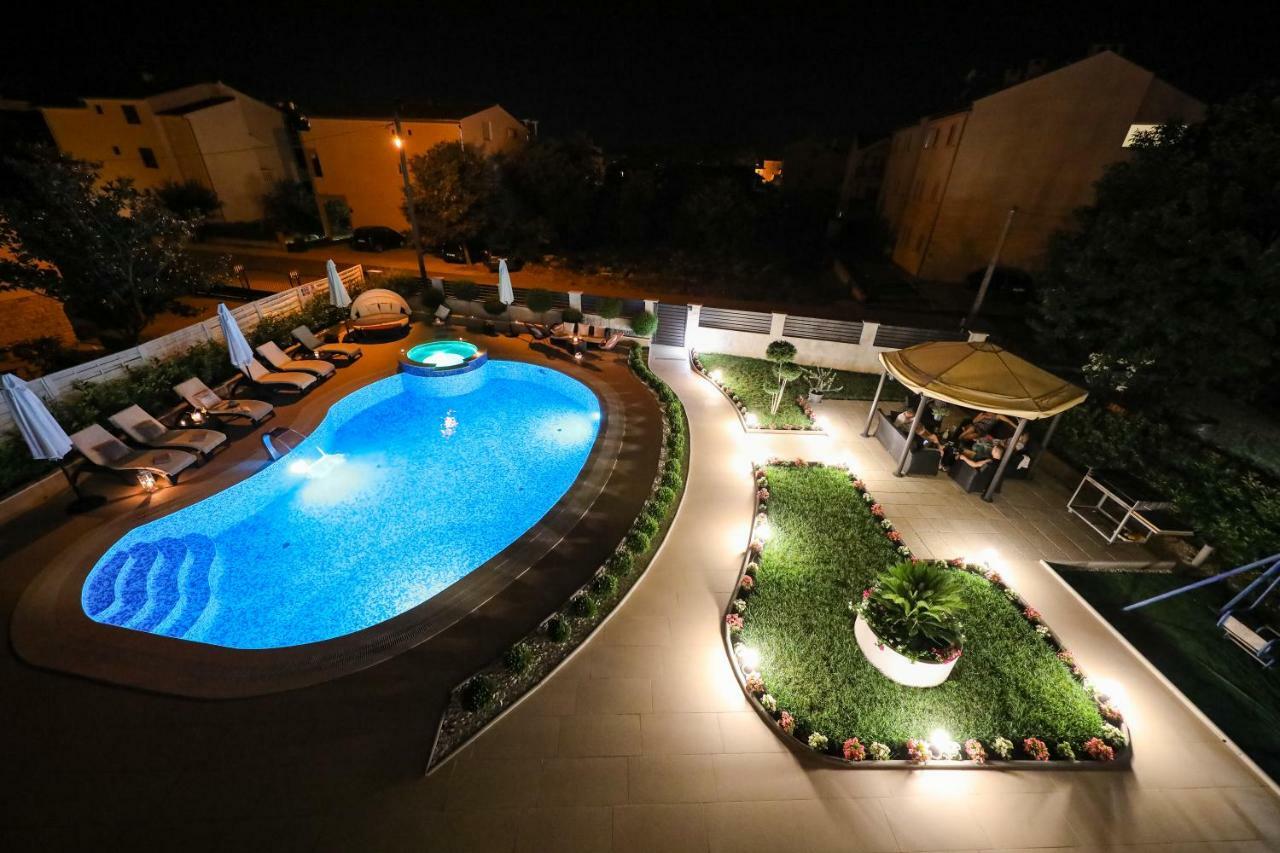 Apartments Tony Biograd Na Moru Exterior photo