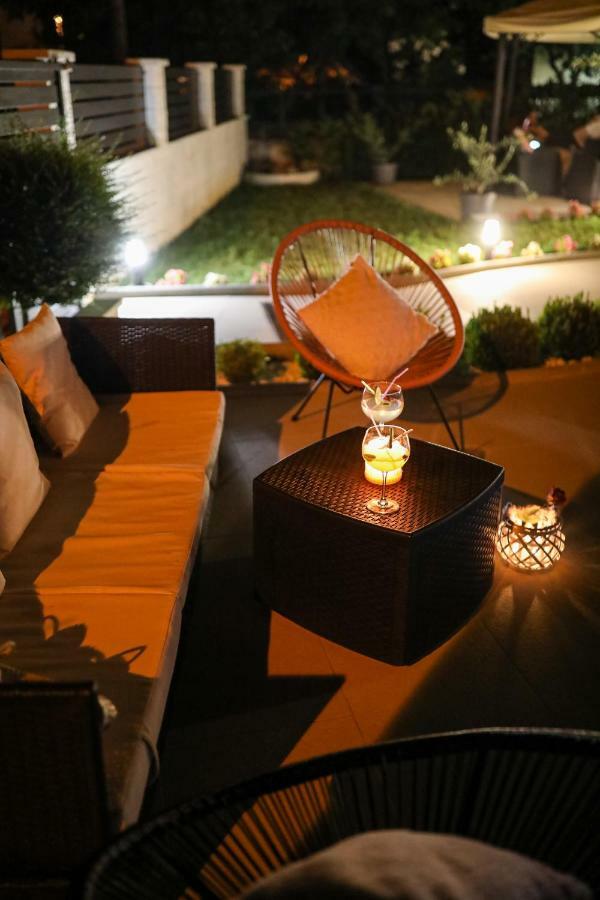 Apartments Tony Biograd Na Moru Exterior photo